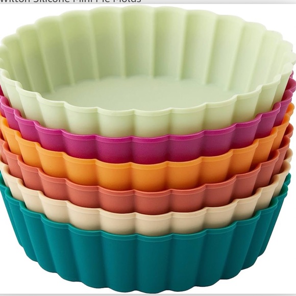 Wilton Mini Tart Molds - Picture 2 of 3